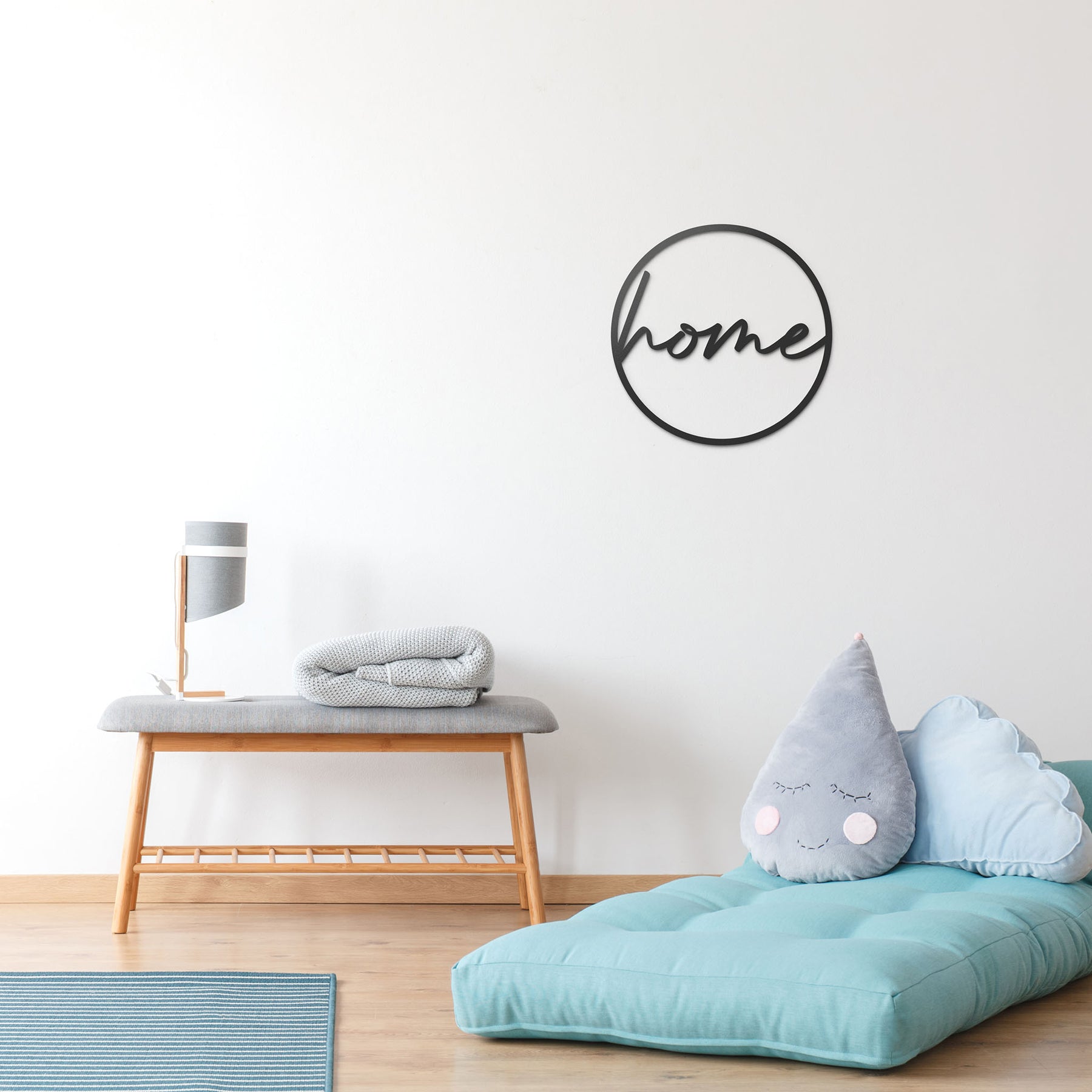 Mederi Home Wanddeko in Schwarz in einem froehlichen Kinderzimmer mit Teppich
