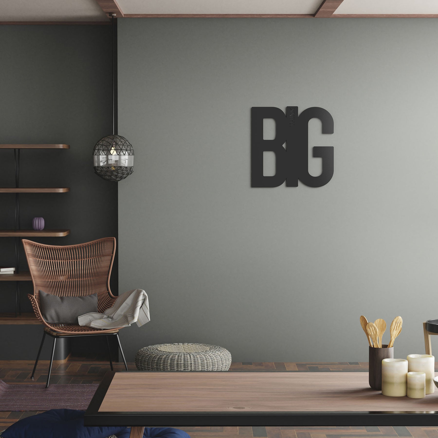 Mesi Think Big an einer gruenen Wohnzimmer Wand mit Holzinterieur